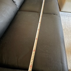 ブラック大型ソファの画像