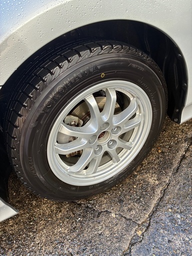 プリウス 185/65R15 ヨコハマスタッドレス、純正アルミホイールセット