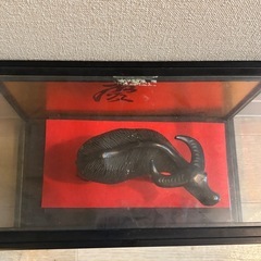 牛の置物の画像