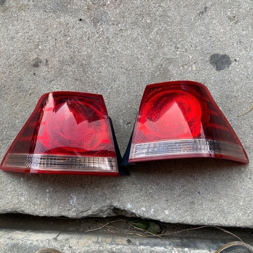 18クラウンアスリートテールランプ