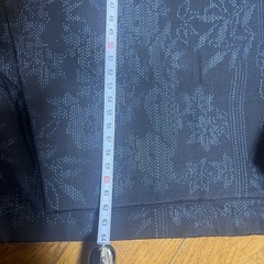 紺色 花柄 絹着物　大島紬？の画像