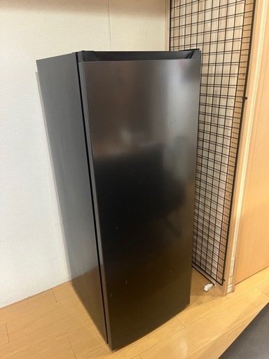 【2023年製】美品　
ハイアール　冷凍庫　　161㍑