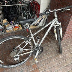 GIANT 軽量アルミフレーム　3×8speed　フロントサスペンション付き　シルバーの画像