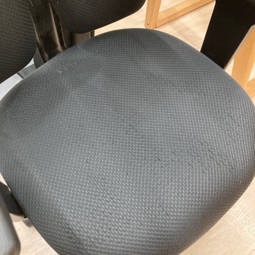 DUORESTのオフィスチェアのご紹介です！