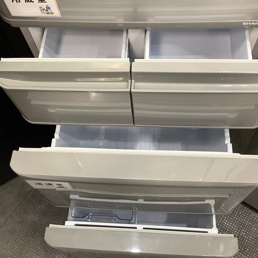 【6ヶ月間の保証付き！】SHARP 5ドア冷蔵庫入荷しました！
