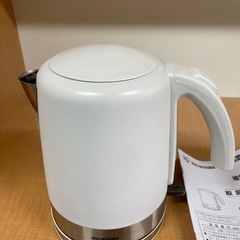 アイリスオーヤマ 電気ケトル IKE-D1000 中古　リサイクルショップ宮崎屋　住吉店26.2.20の画像