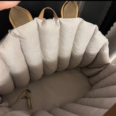 小型犬用クッション性ベージュキャリーバッグの画像