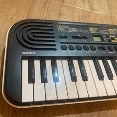 CASIO 電子ピアノの画像