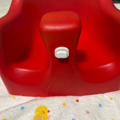 Karibu ベビーチェア テーブル付き　レッドの画像