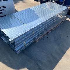 建築機材100本あまりあるの画像