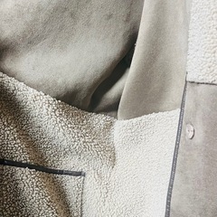 薄手のコート？の画像