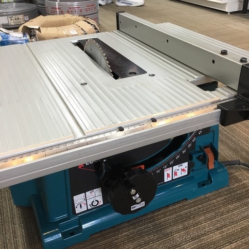 【店頭引取限定】【中古】【現状販売】MAKITA 2703 コード式255mm丸のこ盤　38,500円(税込)