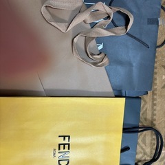 有名ブランド　ショッパー　GUCCI FENDI ARMANIの画像