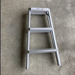 長谷川工業  踏み台SE-8a シルバーの画像