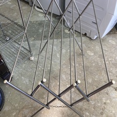 折りたたみ式　伸縮物干し台　中古　リサイクルショップ宮崎屋　住吉店26.2.20.の画像