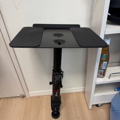 スピーカースタンドの画像