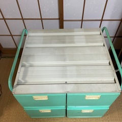 金属製　衣装ケース　押入れ収納の画像