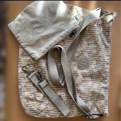 KIPLING 花柄ショルダーバッグ ポーチ付き