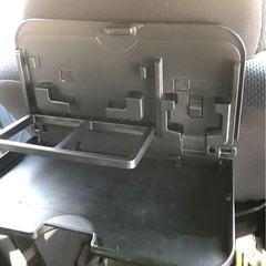 後部座席用テーブルの画像