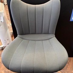 1264 キャスター付きチェアの画像