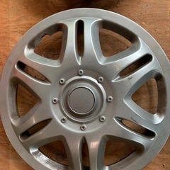 14インチ　ホイールキャップの画像