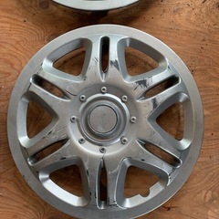 14インチ　ホイールキャップの画像