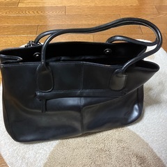 バック　黒色の画像