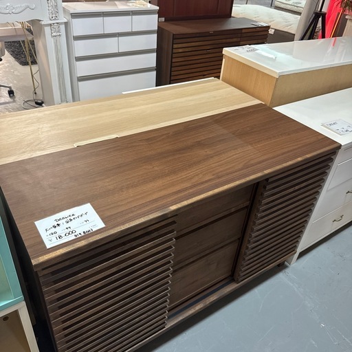 国産サイドボード　大川家具　アルダー材