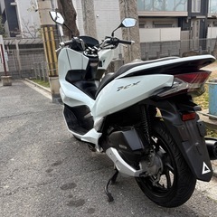 ★☆ホンダ　PCX125 JF81 外装一式新品！の画像