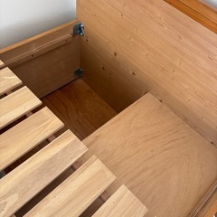 美品!! 木製 収納付き
すのこシングルベッドの画像