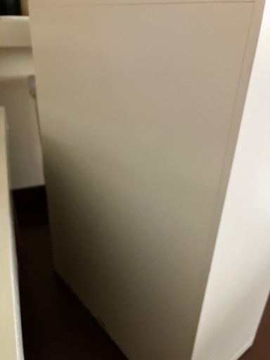 スチールキャビネット　鍵付き