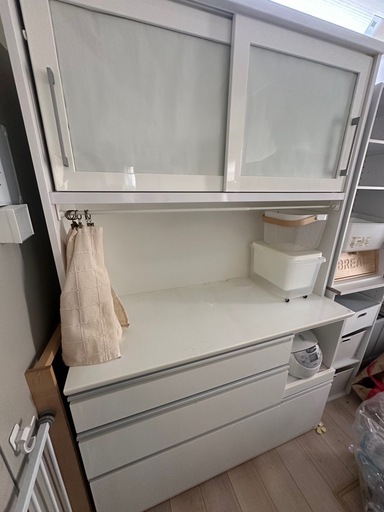 
ニトリ　食器棚
