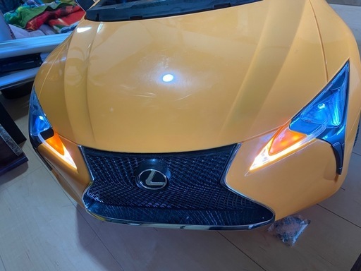 3月5日までLexus 電動乗用車 イエロー　LC500 ラジコンカー