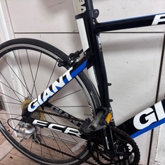 GIANT-FCR-フラットバーロード ブラック/ブルー の画像