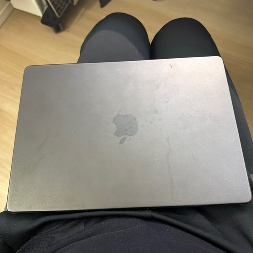 【カバー付き
】アップル Apple MacBook Pro 14インチ Apple M4チップ（10コアCPU/10コアGPU）/S