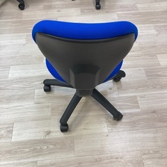 オフィスチェア(キャスター付・シンクロロッキング)の画像