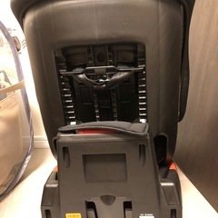 西松屋　チャイルドシート　ターン・レジェFIX-STの画像