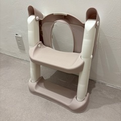 【美品】補助便座　ステップ付き　折りたたみ可の画像