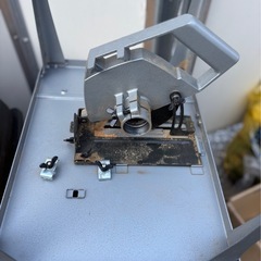 マキタの家庭用の大工セット(丸ノコ、丸ノコ用テーブル）ジャンク品の画像