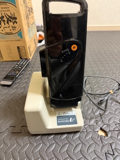 電動自転車 バッテリー  充電器付き