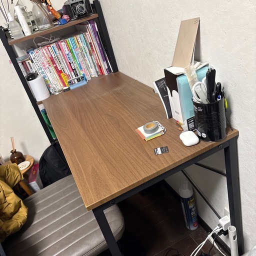 机とラック