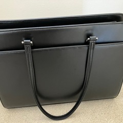 入社式などに黒バックの画像