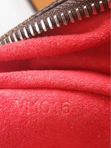 LOUIS VUITTON バッグ