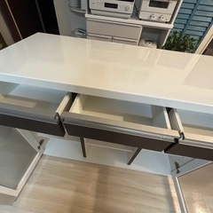 取りに来て下さい　カウンターテーブルの画像