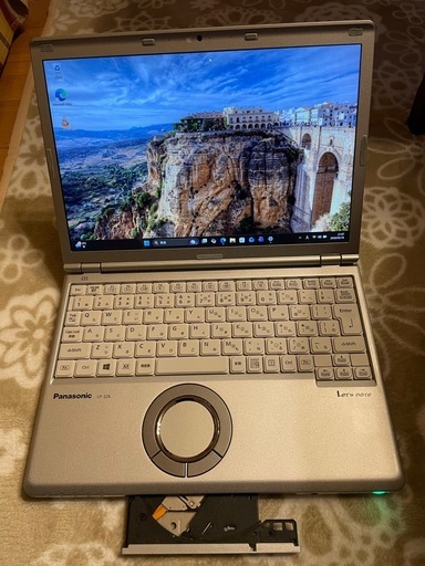 【売切れ】【軽量/堅牢/DVD】Let’s note SZ6 i5/8GB/SSD256/Win11 Pro