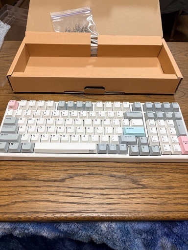 NiZキーボート X99 静電容量無接点方式 usb有線接続 99キー キー荷重35g テンキー搭載 幅38センチ キー