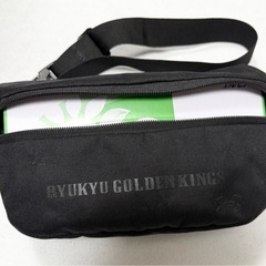 【キングス】UAボディバッグ＋サコッシュセットの画像