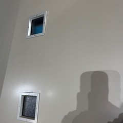 鋼板の扉　ドアの画像