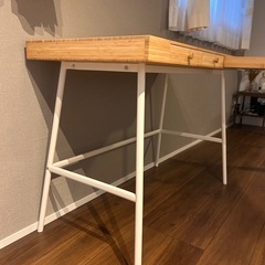 IKEA デスクの画像