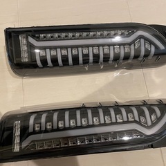 ハイエース　テールランプ　シーケンシャル　LEDの画像